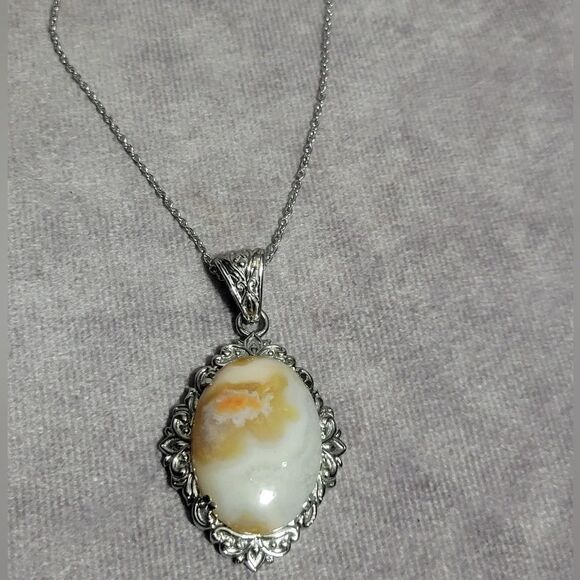 Crazy Lace Agate Pendant Necklace - Picture 3 of 14